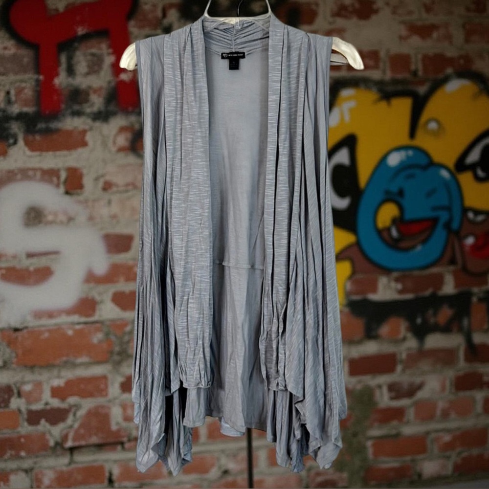 New Directions Gray Sleeveless Tunic